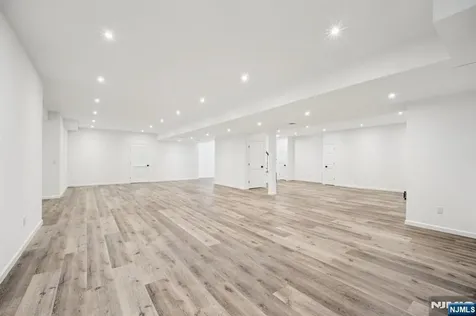 79 Ryerson Avenue Oakland NJ 07436