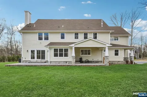 79 Ryerson Avenue Oakland NJ 07436