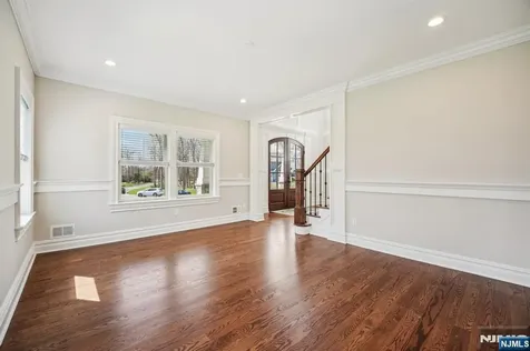 79 Ryerson Avenue Oakland NJ 07436