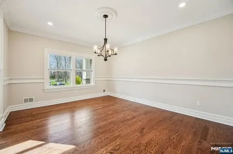 79 Ryerson Avenue Oakland NJ 07436