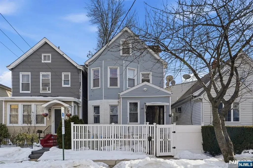 10 Maple Street Garfield NJ 07026