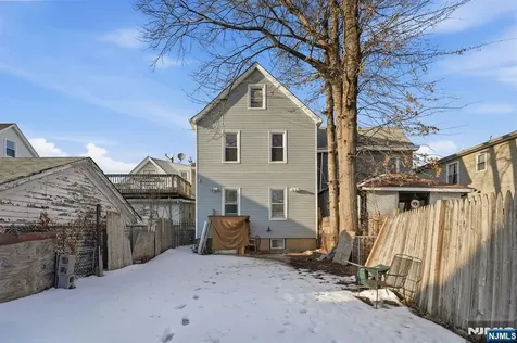 10 Maple Street Garfield NJ 07026