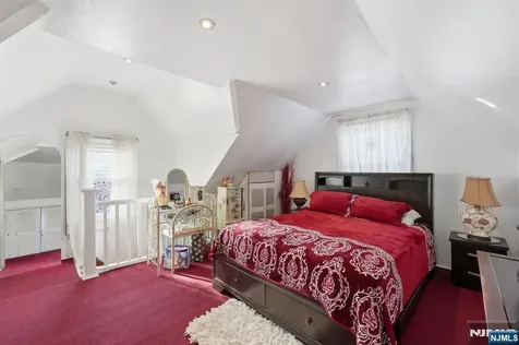 10 Maple Street Garfield NJ 07026