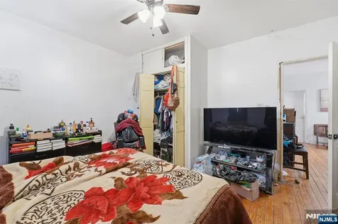 10 Maple Street Garfield NJ 07026