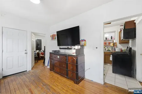 10 Maple Street Garfield NJ 07026