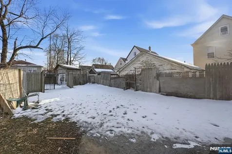 10 Maple Street Garfield NJ 07026