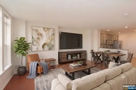 22 Clover Lane Garfield NJ 07026
