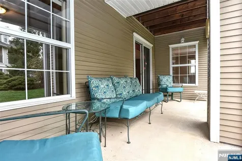 11 Collura Lane Clifton NJ 07012