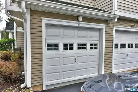 11 Collura Lane Clifton NJ 07012