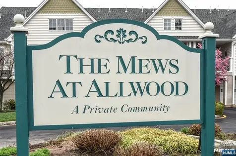11 Collura Lane Clifton NJ 07012