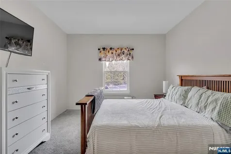 5320 Richmond Road West Milford NJ 07480