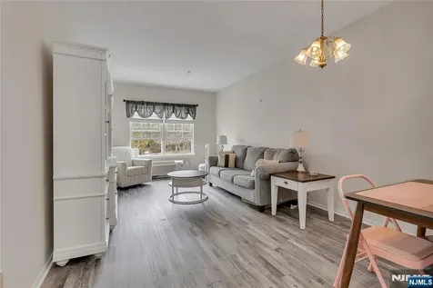 5320 Richmond Road West Milford NJ 07480