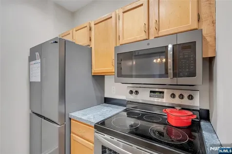 5320 Richmond Road West Milford NJ 07480