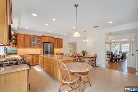 296 Birch Parkway Wyckoff NJ 07481