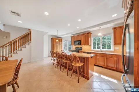 296 Birch Parkway Wyckoff NJ 07481