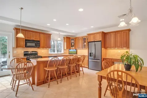 296 Birch Parkway Wyckoff NJ 07481