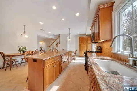 296 Birch Parkway Wyckoff NJ 07481