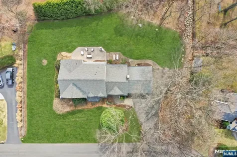 296 Birch Parkway Wyckoff NJ 07481