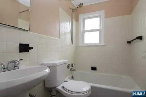 664 Harrington Road Glen Rock NJ 07452
