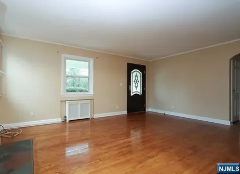 664 Harrington Road Glen Rock NJ 07452