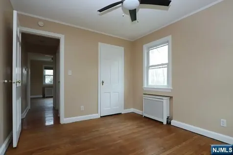 664 Harrington Road Glen Rock NJ 07452