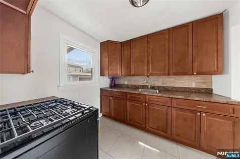 35 7th Avenue Passaic NJ 07055