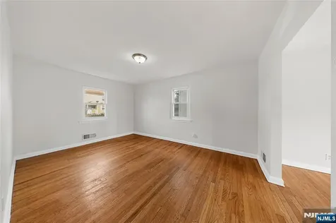 35 7th Avenue Passaic NJ 07055