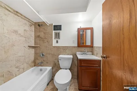 35 7th Avenue Passaic NJ 07055