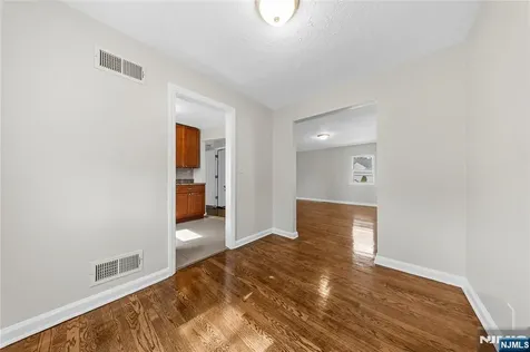 35 7th Avenue Passaic NJ 07055