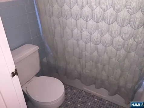 712 Cedar Lane Teaneck NJ 07666