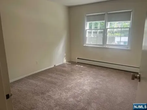 712 Cedar Lane Teaneck NJ 07666