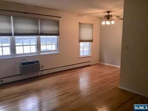 712 Cedar Lane Teaneck NJ 07666