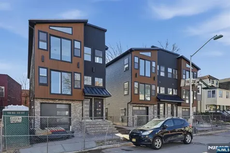 132 N 17th East Orange NJ 07017