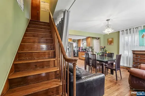 31-18 Norwood Drive Fair Lawn NJ 07410