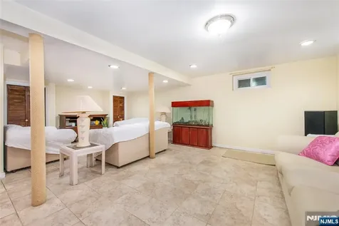278 Marvin Avenue Hackensack NJ 07601