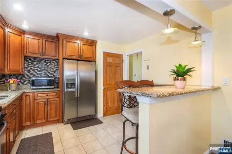 278 Marvin Avenue Hackensack NJ 07601