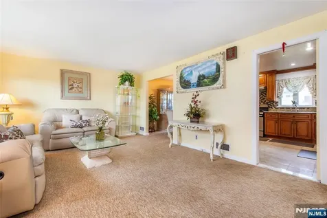 278 Marvin Avenue Hackensack NJ 07601