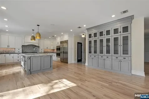 41 Sunset Road Demarest NJ 07627