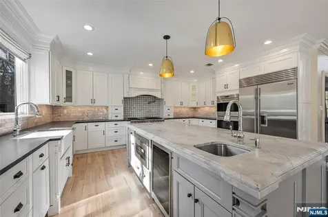 41 Sunset Road Demarest NJ 07627
