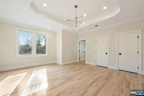 41 Sunset Road Demarest NJ 07627