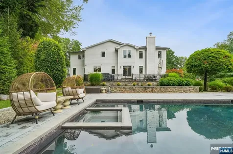 41 Sunset Road Demarest NJ 07627