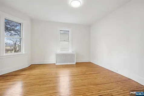 161 Chestnut Street Leonia NJ 07605