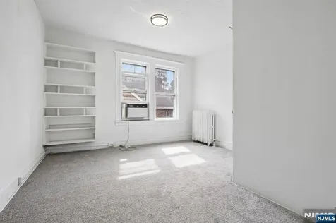 161 Chestnut Street Leonia NJ 07605