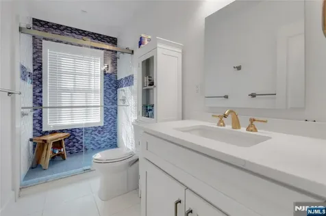 292 Maple Street Englewood NJ 07631