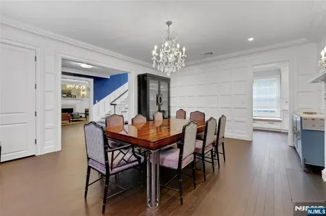 292 Maple Street Englewood NJ 07631