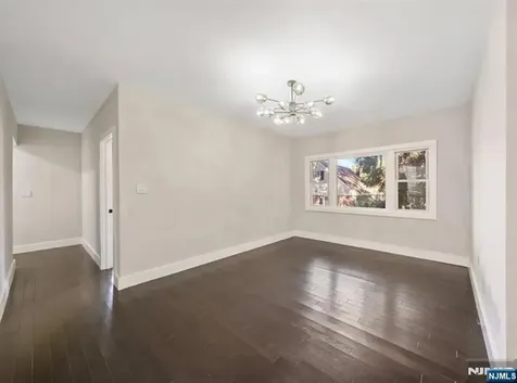 561 Grand Avenue Leonia NJ 07605