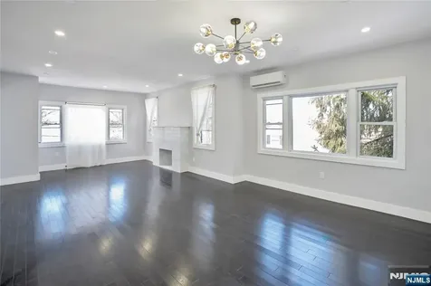 561 Grand Avenue Leonia NJ 07605