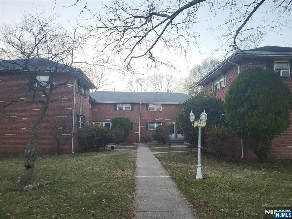 295 Tenafly Tenafly NJ 07670
