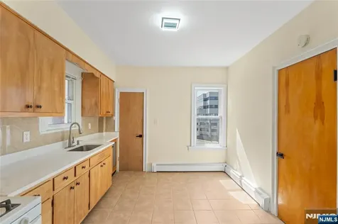 244 Lincoln Avenue Cliffside Park NJ 07010