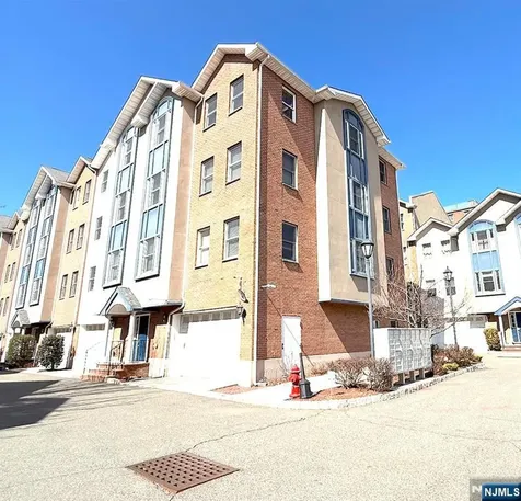 620 38th Street Union City NJ 07087
